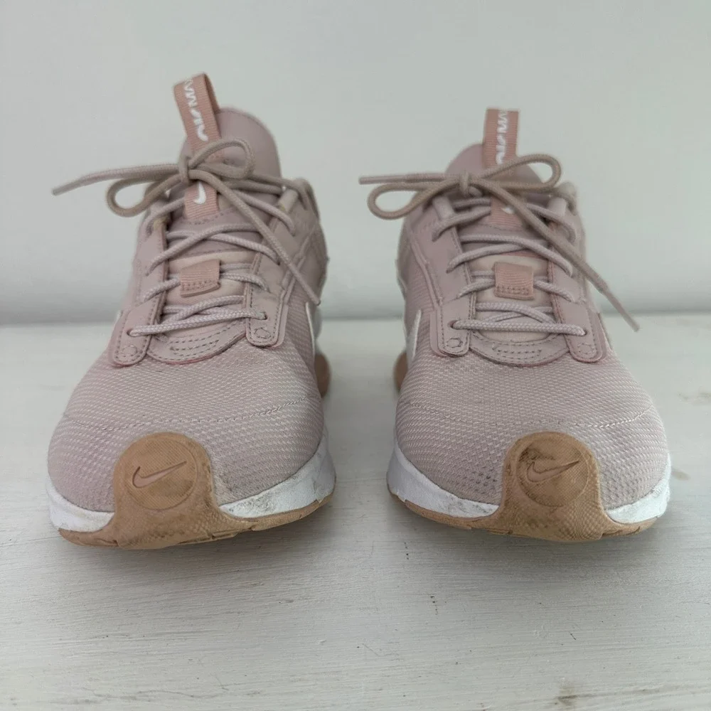 Nike Sneakers Womens 9.5 Air Max INTRLK Lite Pink DV5695-600 Low Top Athletic